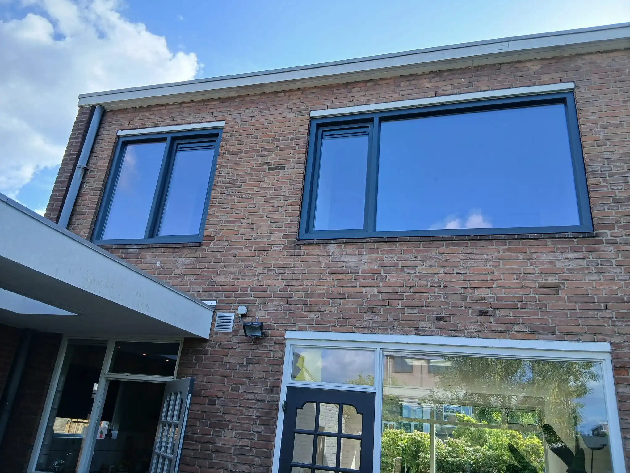 Nieuwe kozijnen geplaatst bij een woning in Nijmegen